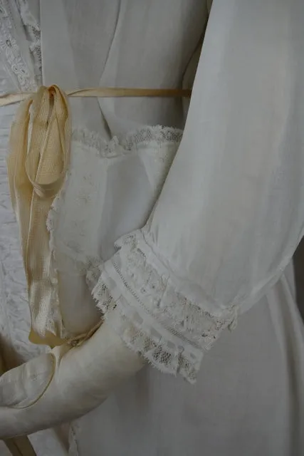 Boudoir Robe, America, ca. 1875