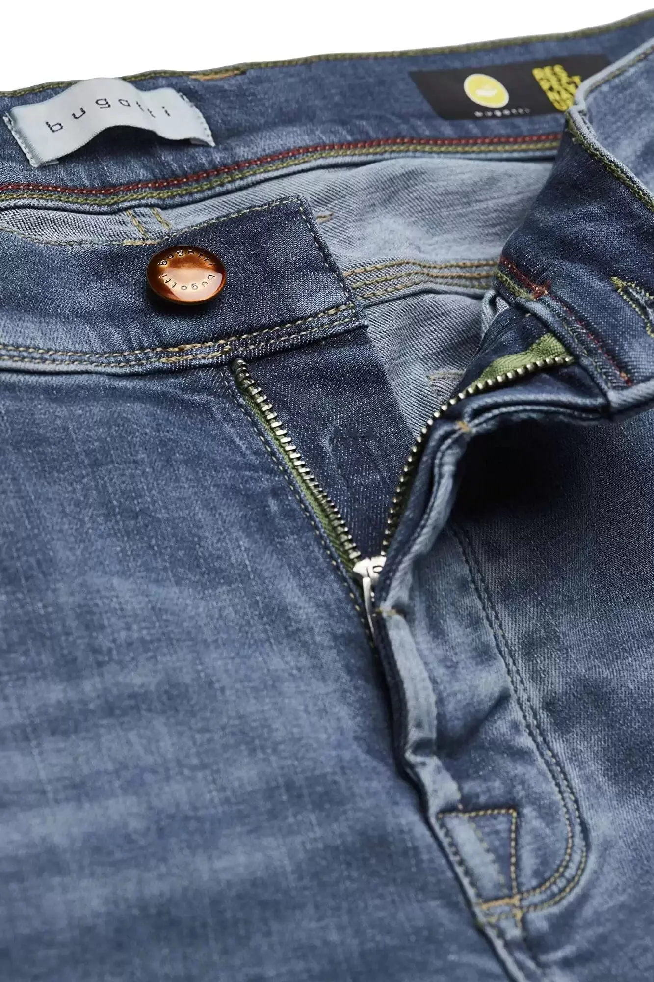 Bugatti Men's Jeans In a Distressed Look in Blue