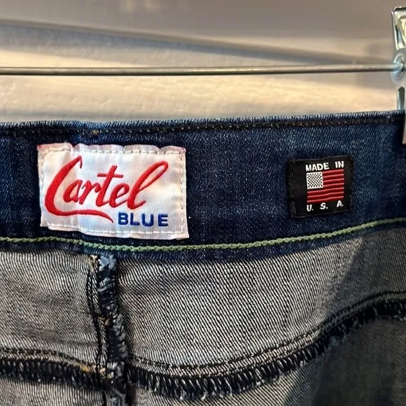 Cartel Blue jeans. Relaxed skinny. Size 0