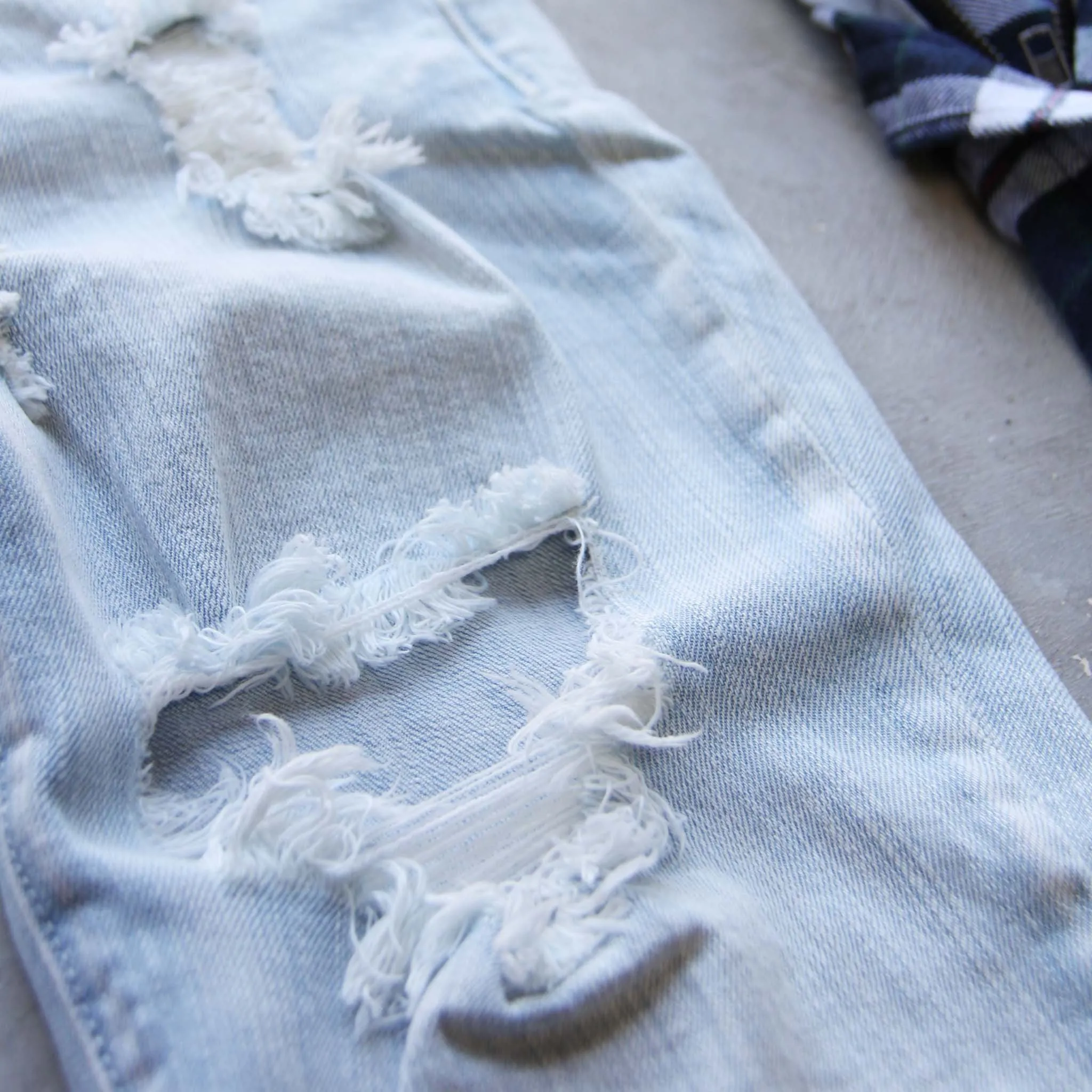 Cut & Fray Boyfriend Jean