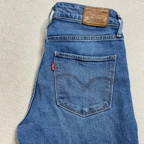 FP Levi's 721‎ Blue Denim Rugged Skinny Distressed Jeans 26