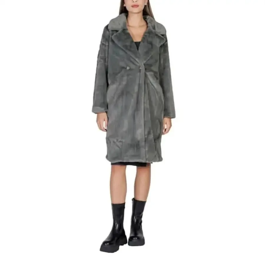 Ichi Women's Green Long Lapel Collar Jacket