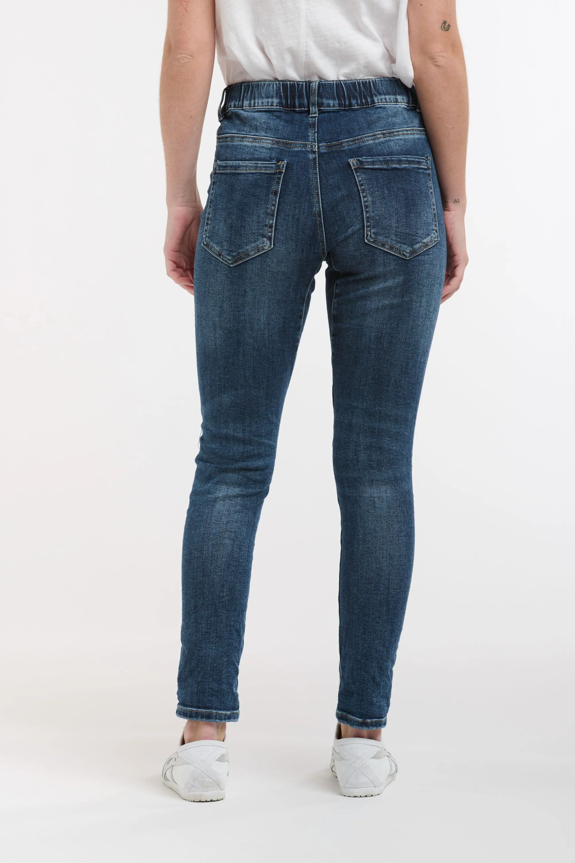 ITALIAN STAR Emma Stretch Jeans - Dark Wash Denim