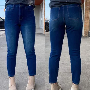 Janie NON Distressed Jeans