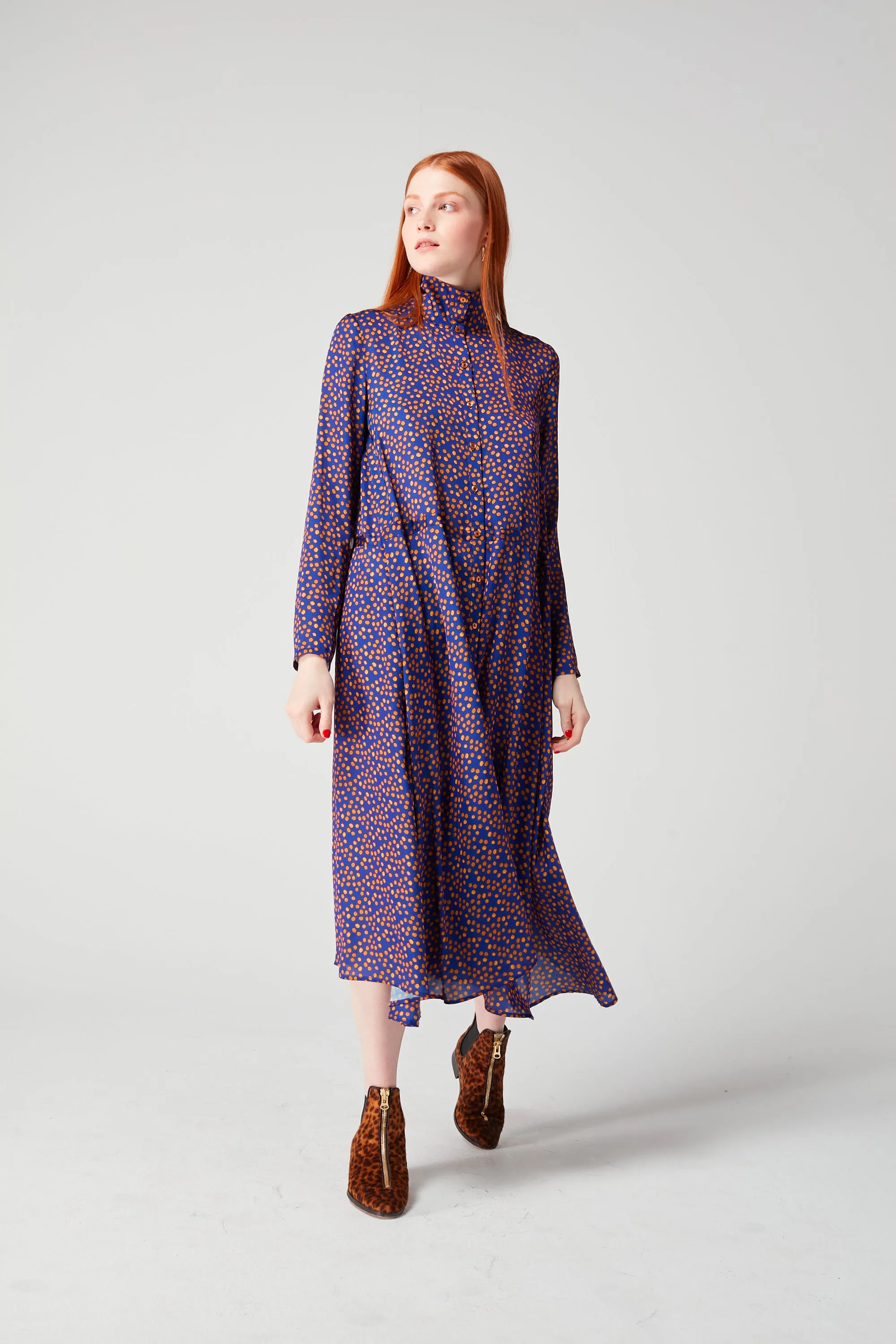 Java dress in navy blue Messy Dots