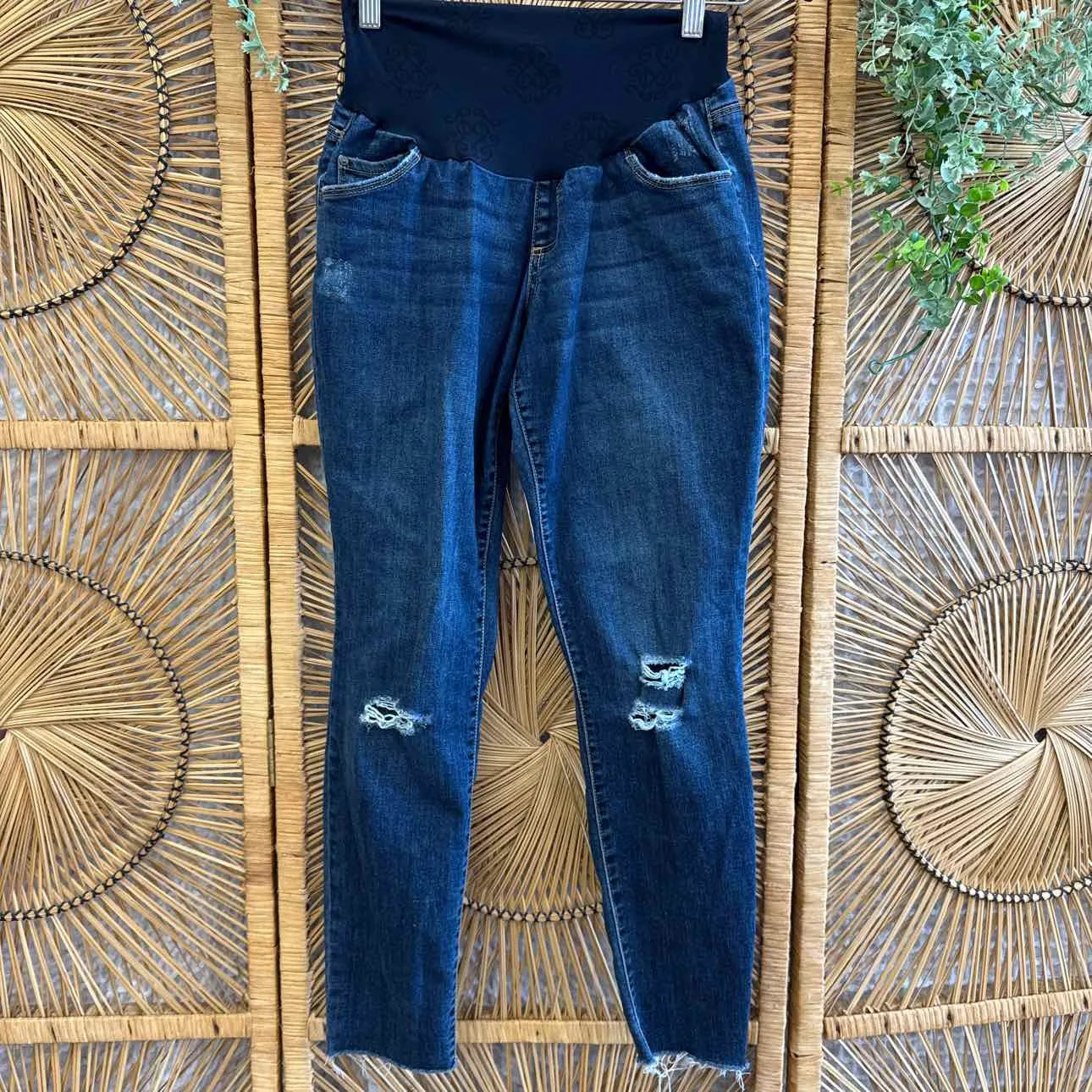 Jessica Simpson Maternity JEANS matern