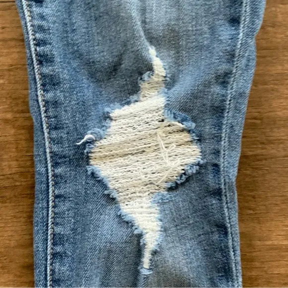 Joe’s Jeans Icon Rhea distressed rolled cropped