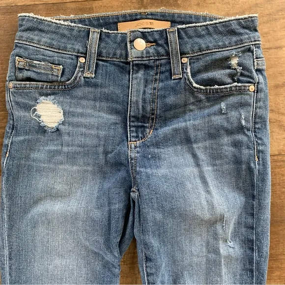 Joe’s Jeans Icon Rhea distressed rolled cropped