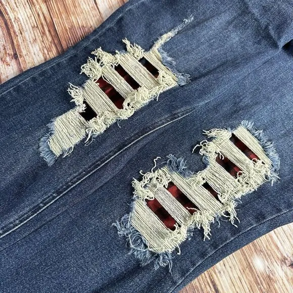 Judy Blue BOYFRIEND FIT Size 13/31 Distressed Mid Rise Jeans Denim Pants 31x30