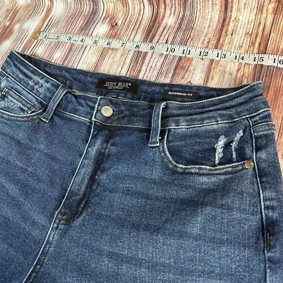Judy Blue BOYFRIEND FIT Size 13/31 Distressed Mid Rise Jeans Denim Pants 31x30