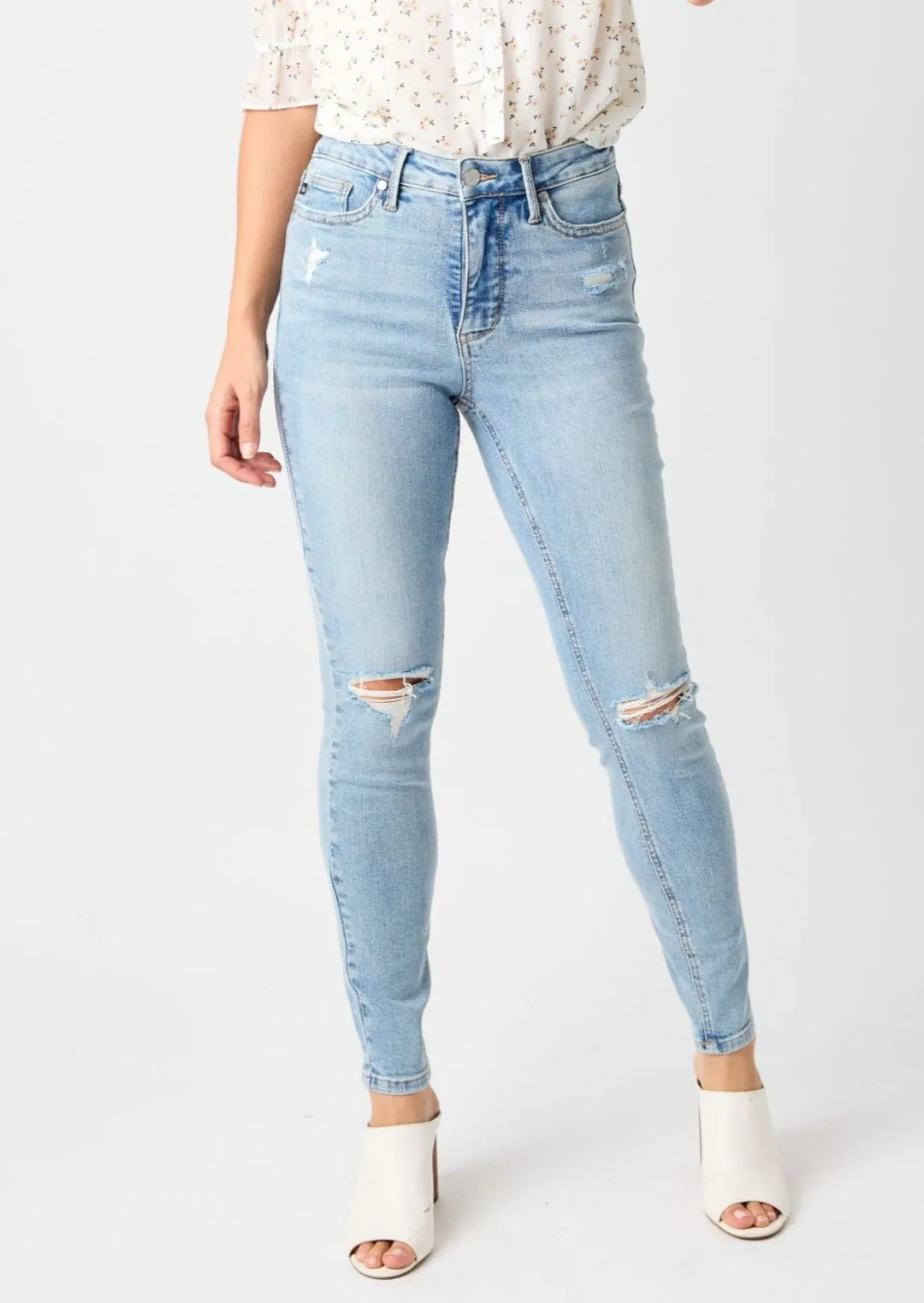 Judy Blue TUMMY CONTROL Light Wash Jean