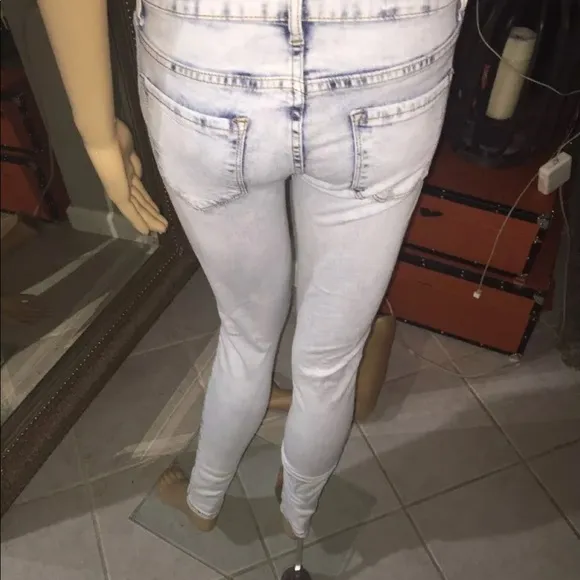 Lolo jeans distressed front rips size 1