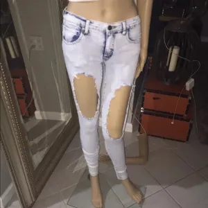 Lolo jeans distressed front rips size 1