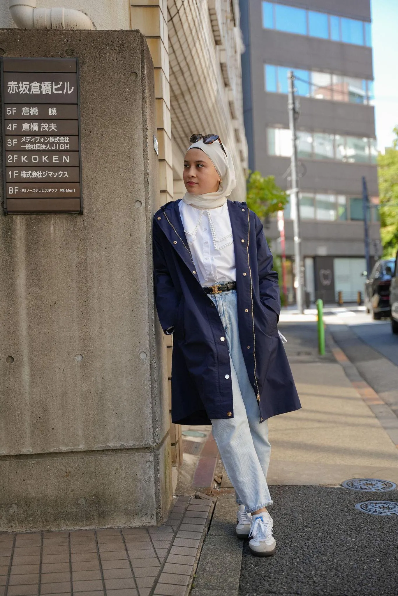 LONG PARKA IN NIGHT BLUE