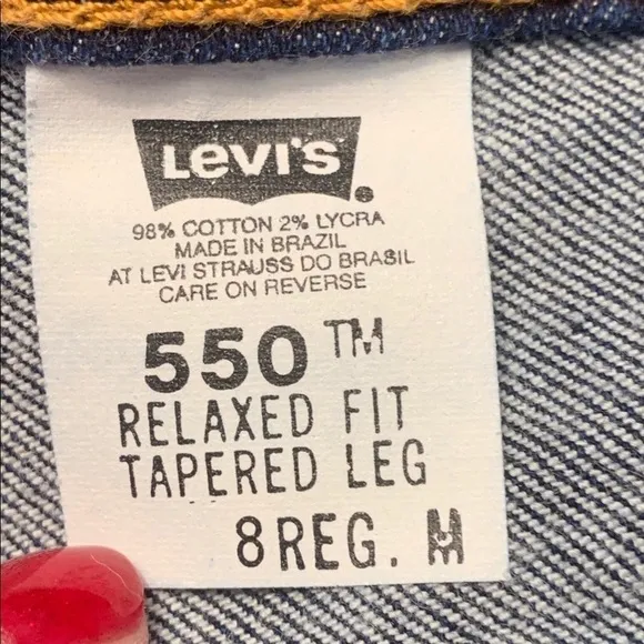 NWOT Levi’s  550 Relaxed Fit Tapered Leg High Rise Jeans