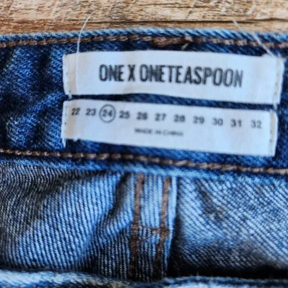 One x One Teaspoon Freebird Distressed Painted Rigid Skinny Jeans Ankle-Zip