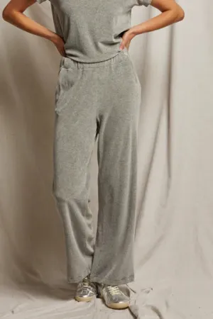 Perfect White Tee/ Velour Wideleg Sweatpants/ Heather Grey