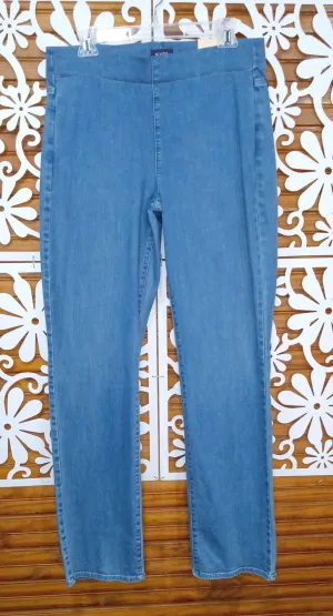 Relaxed Fit Elastic Waist Boot Cut Jeans
