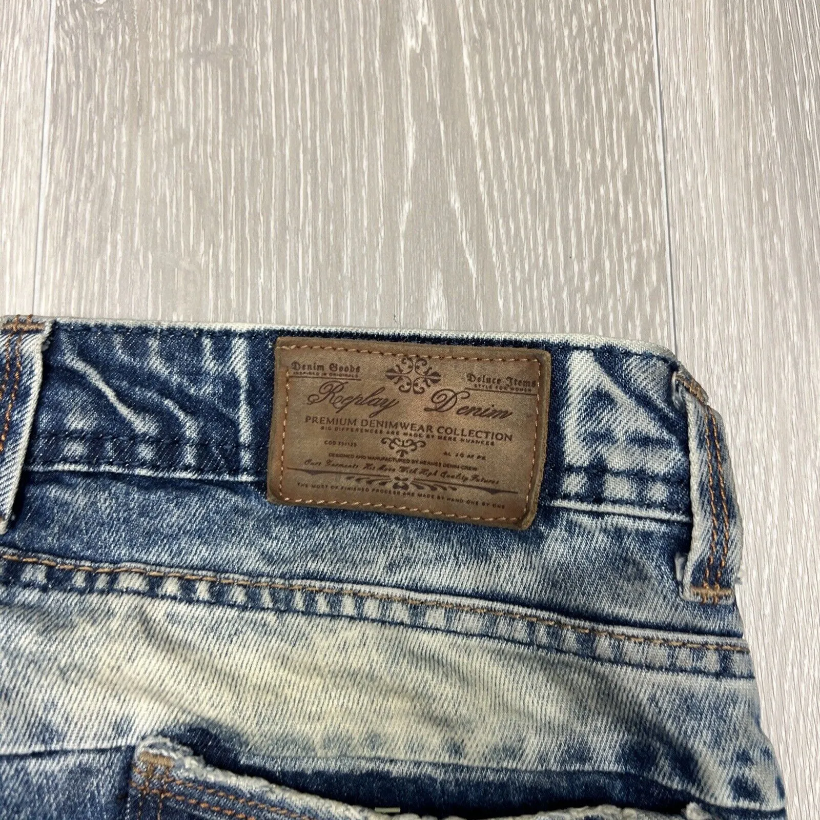 Replay Womens Distressed Acid Wash Jeans Size 32