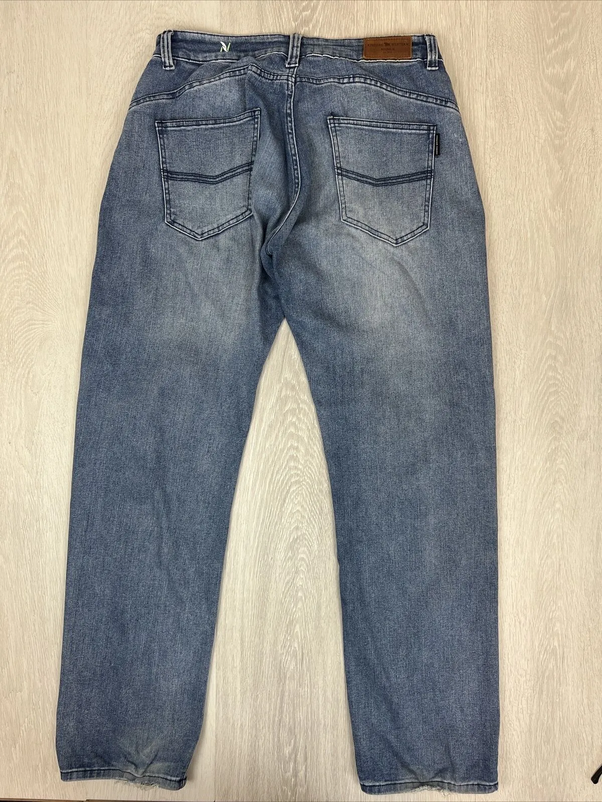 Ringers Western Mens Mitchell Classic Fit Relaxed Leg Jeans Size 32