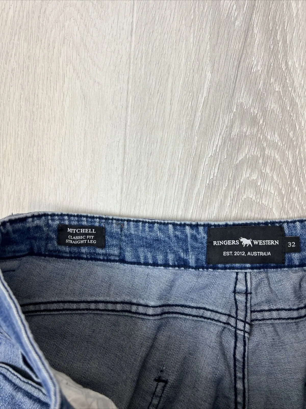 Ringers Western Mens Mitchell Classic Fit Relaxed Leg Jeans Size 32