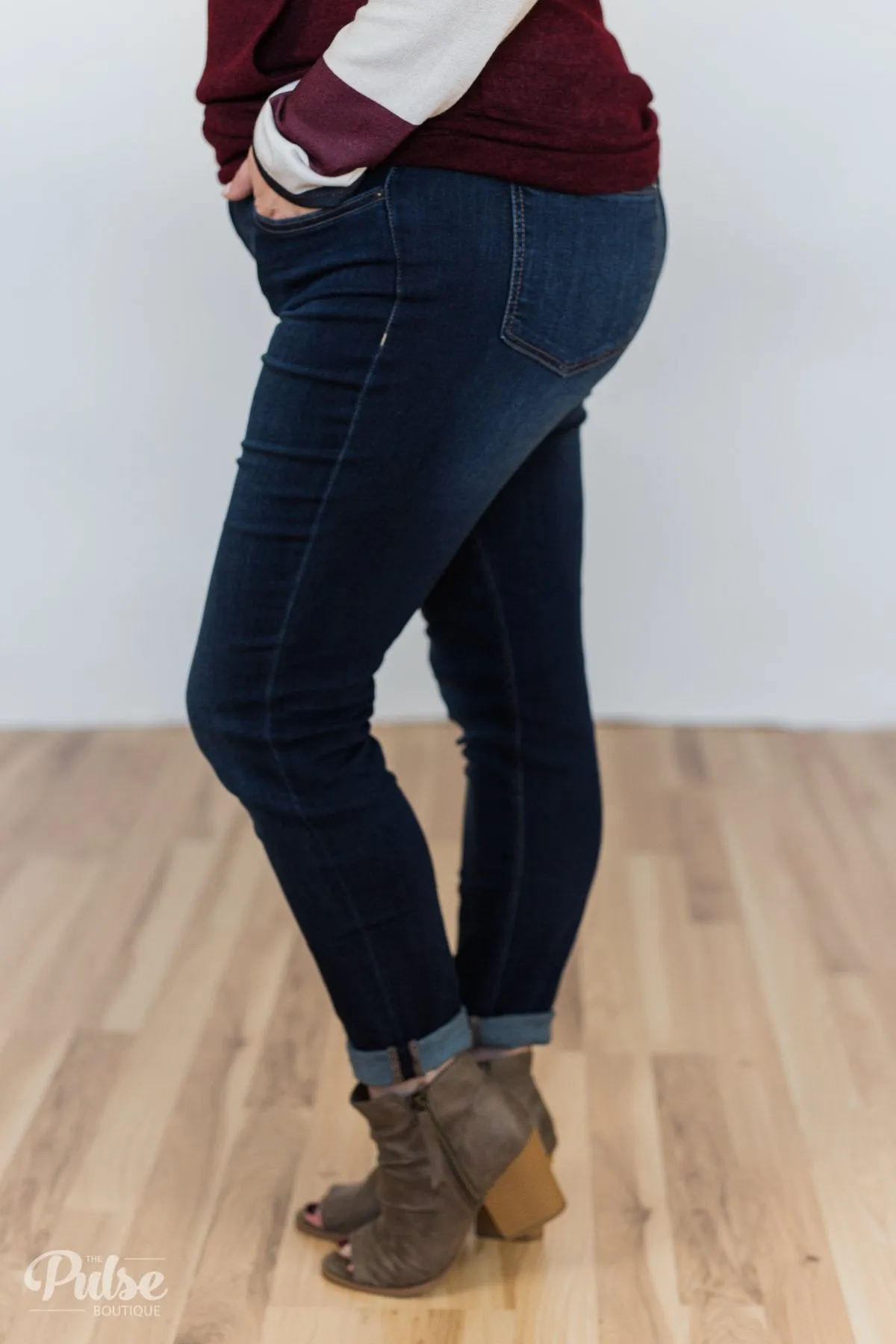 Sneak Peek Jeans- Claire Wash