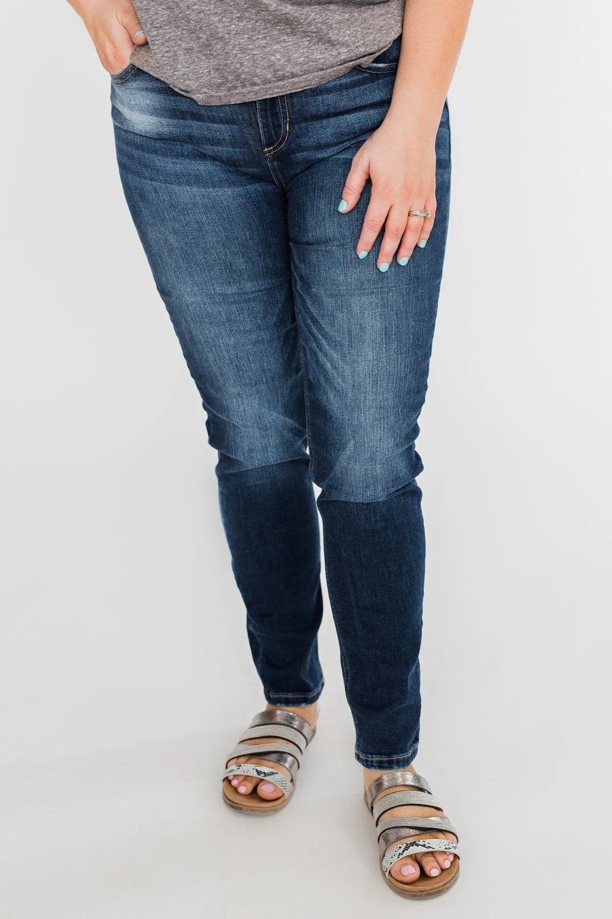 Sneak Peek Jeans- Layla Wash
