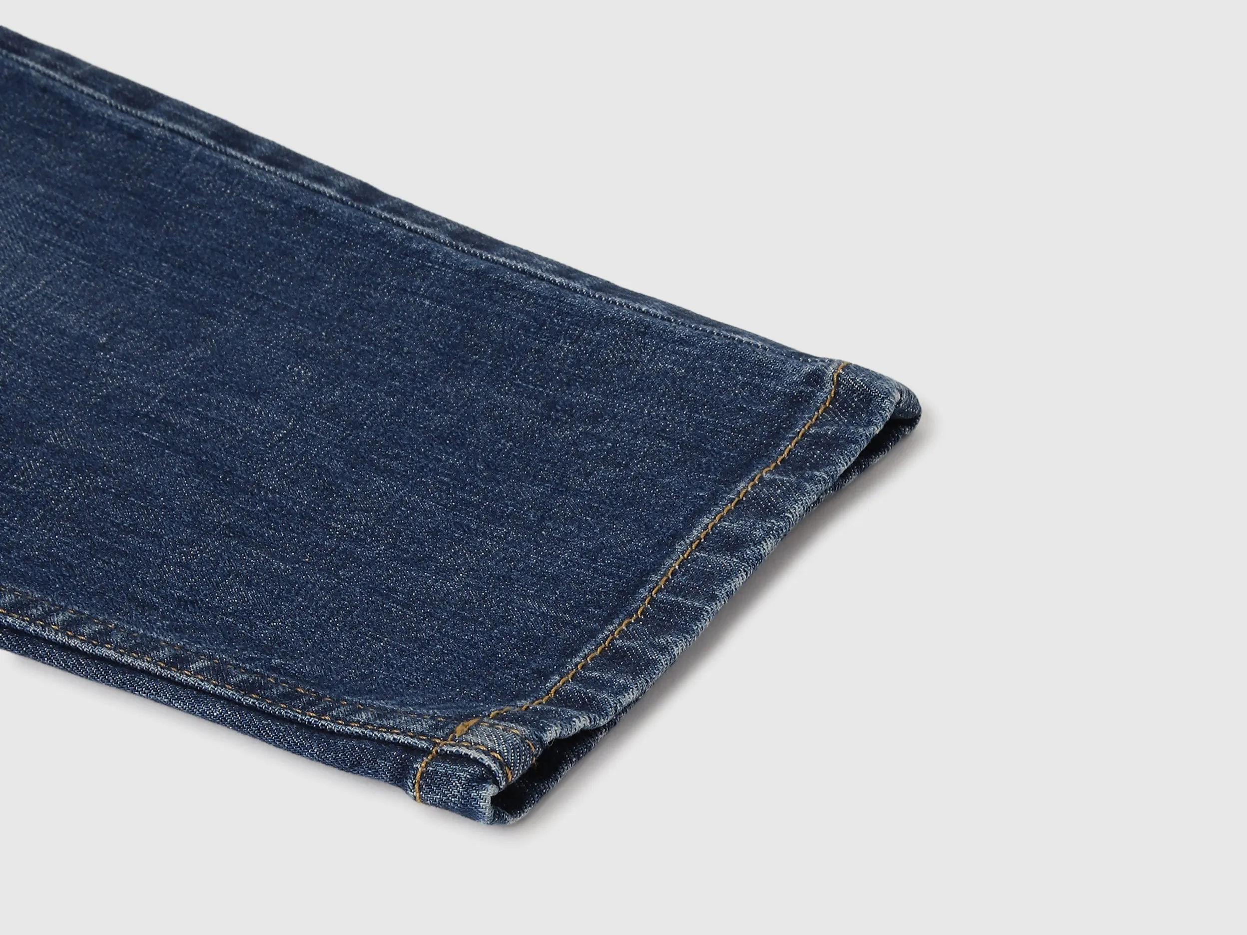 Solid Loose Fit Jeans