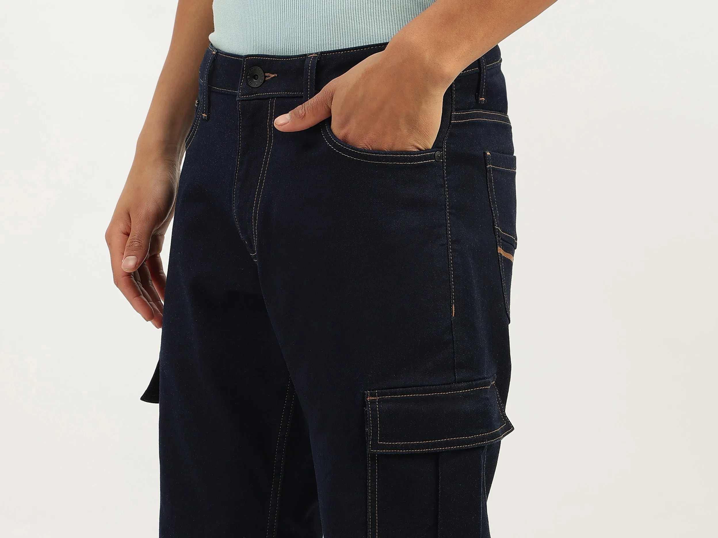 Solid Relaxed Fit Cargo Jeans