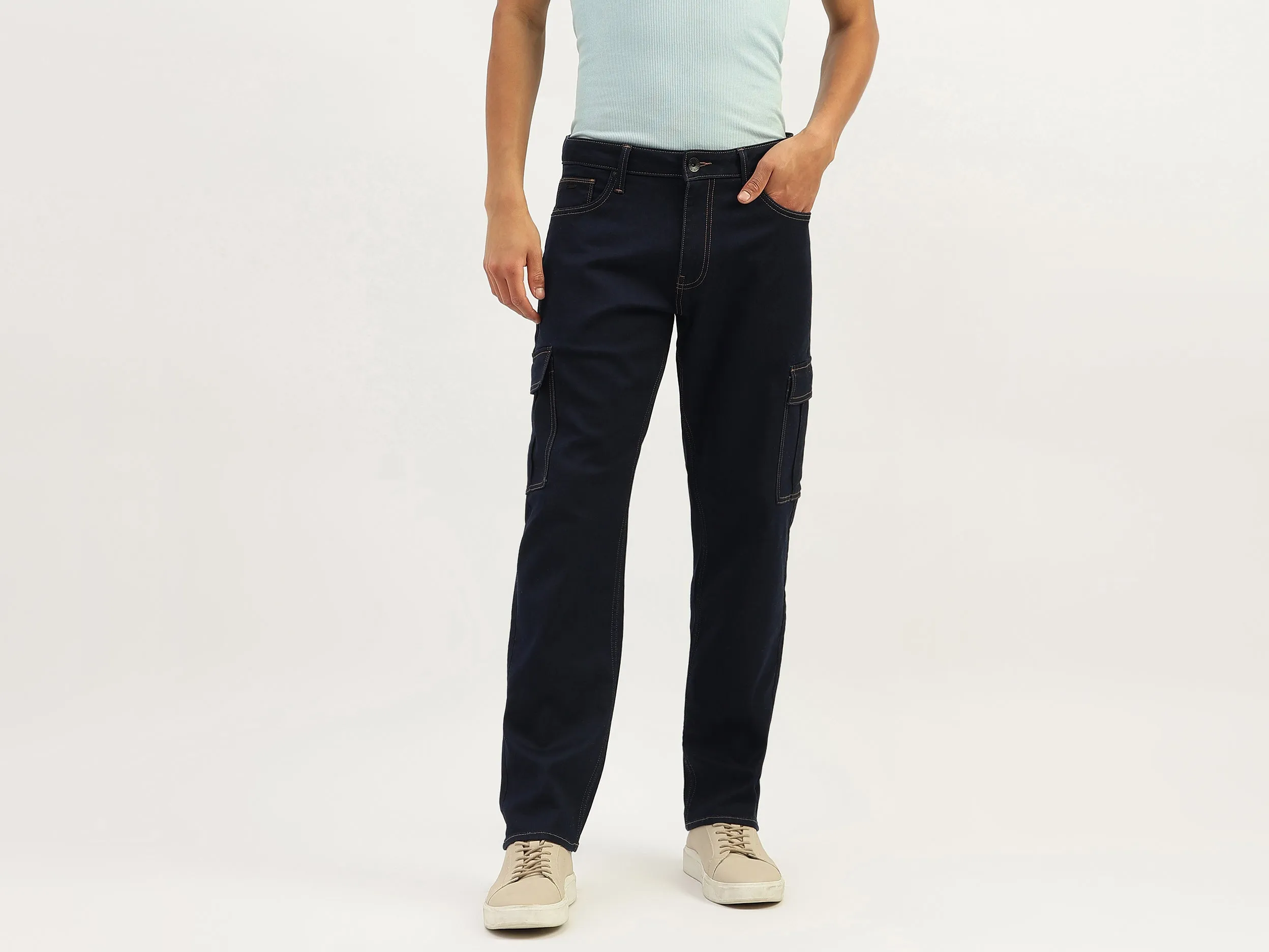 Solid Relaxed Fit Cargo Jeans