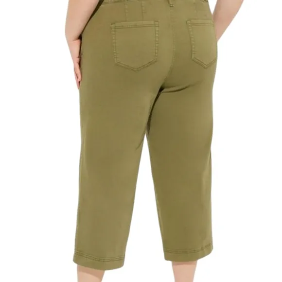 TORRID Olive  Green  Cropped Twill Cargo Pant Plus Size 2X