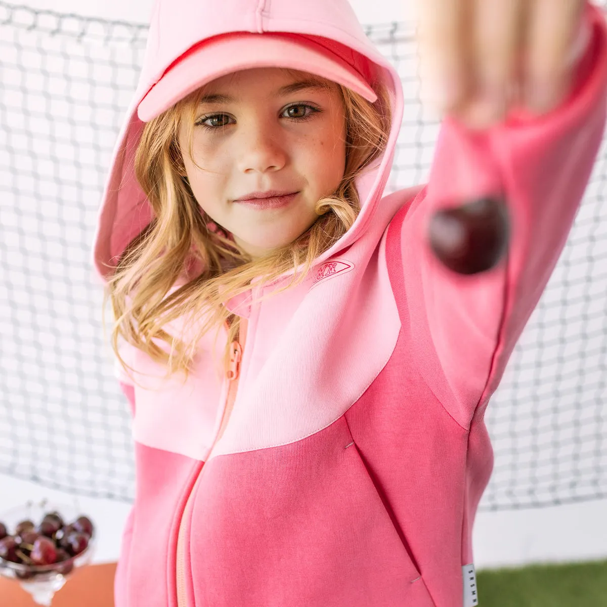 Veste à capuchon rose, enfant  || Pink hooded jacket, child