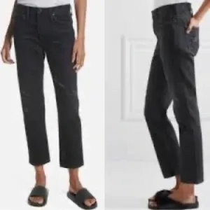 Vince High Rise Distressed Straight Leg Cotton Jeans in Washed Black - Size 25