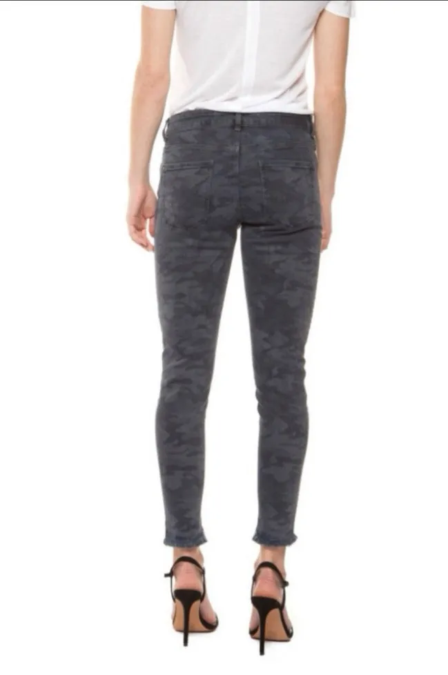 WOMENS SIZE(S) 26 & 27 - DEX, Charcoal Camo Stretch Jeggings NWT B27